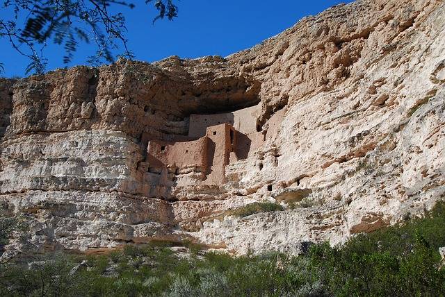 montezumas-castle-indian ruins arizona