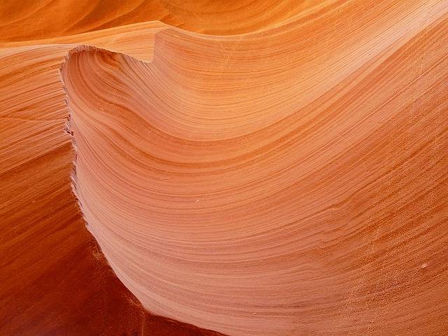 closest airport to antelope canyon