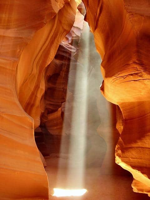  upper vs lower antelope canyon