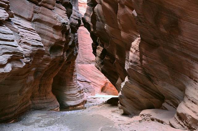 slot canyon arizona