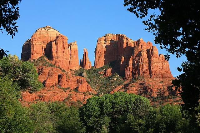 Sedona Hikes to see the red rocks