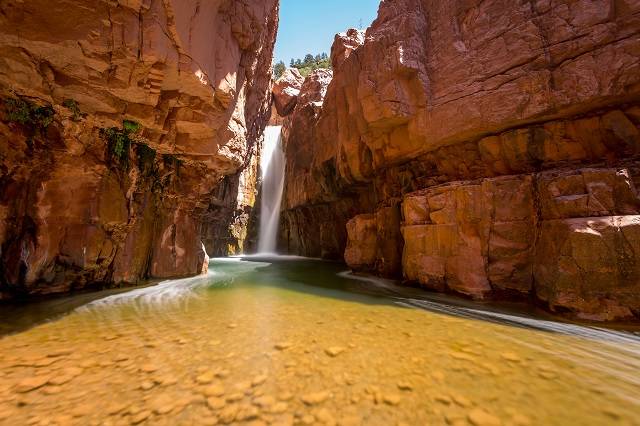 hikes to waterfalls in arizona