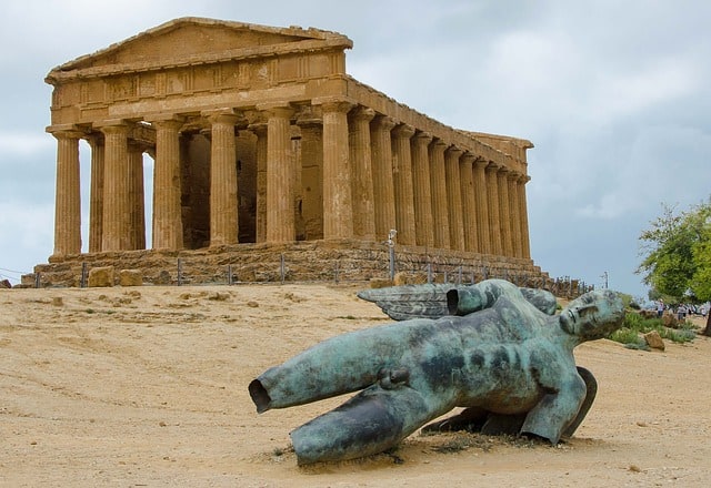 beach holiday sicily