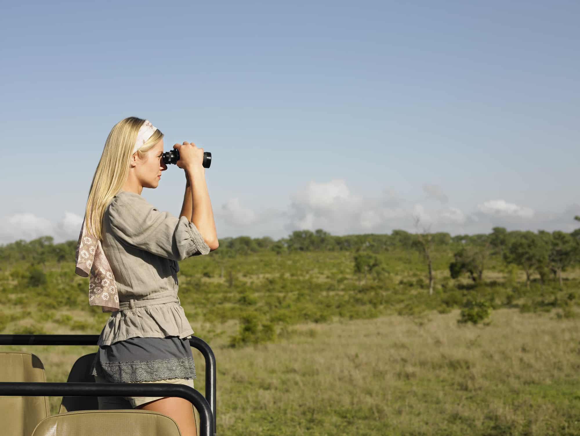 11 Best Binoculars for Safari in Africa – Buying Guide 2024